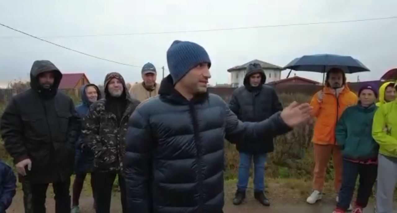 Местные жители